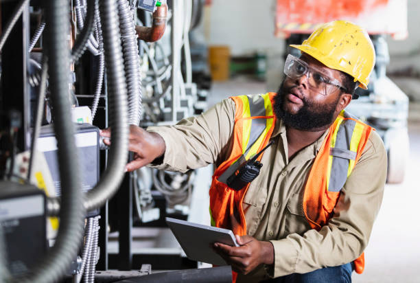 Best Circuit Breaker Repair  in Hill City, KS